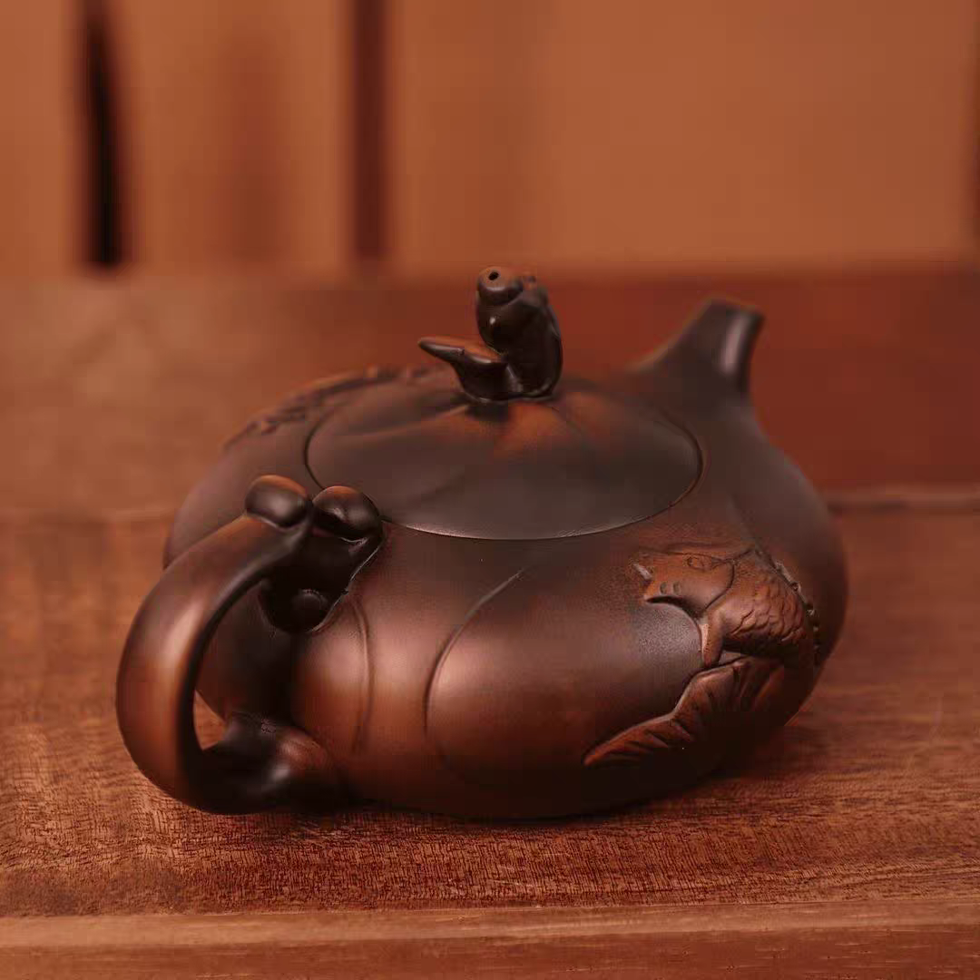 Fish‑Dragon Relief Whistling Zitao Teapot 300ml