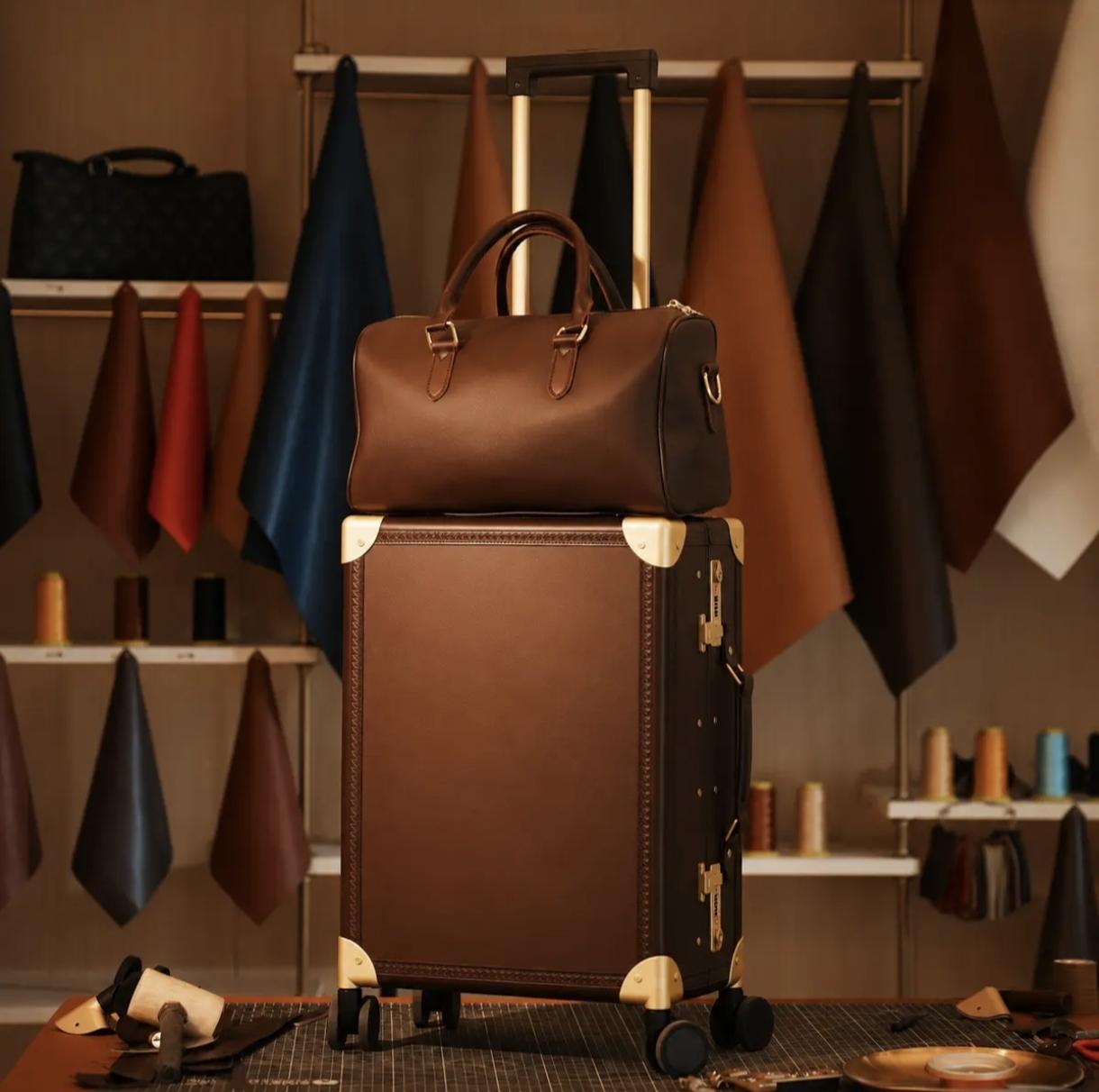 24-inch Pre-Vintage Leather Luggage with Zinc Alloy Telescopic Handle and Universal Wheels for Travel Use