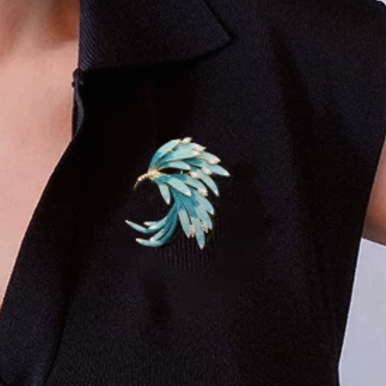 Ombre Feather Brooch High-end Brooch Pin Accessory