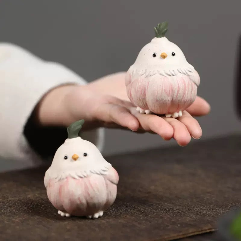 Yixing Zisha Tea Pet Garlic Bird Handcrafted Sculpture Ornament