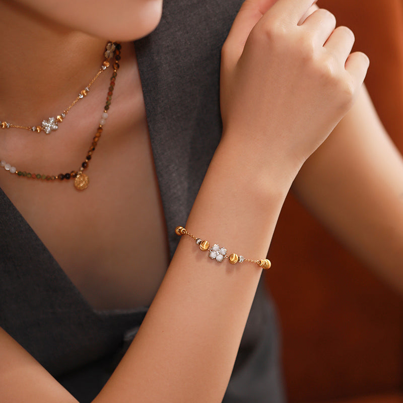 Endless Good Fortune Retro Design High-End Luxury Old Money Style Four-Leaf Clover Brushed Sterling Silver Bracelet