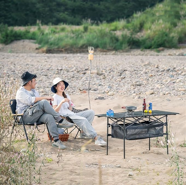*1 OG Tent Package (One Tent+One Portable BBQ+One Solar Panel Light+One Table with 4 chairs)
