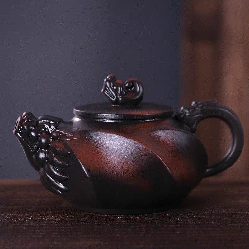 Handcrafted Zitao Dragon‑Head Whistling Teapot 500ml